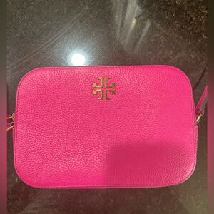 Tory Burch Large Logo Round Crossbody pink